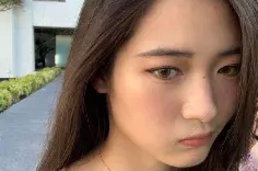 檀健次人设崩塌向女网红示弱频送红包风波后复出现场彻底失控