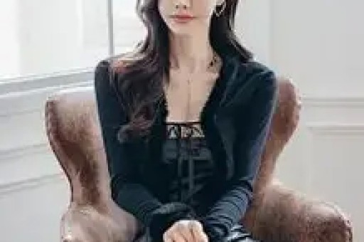 恩爱32年不敌现实朱媛媛辞世一年后悲痛隐退的辛柏青如今怎样