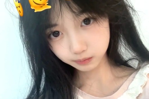 陈翔为女友庆生否认与毛晓彤交往时出轨网友：希望杨玏来保护毛晓彤